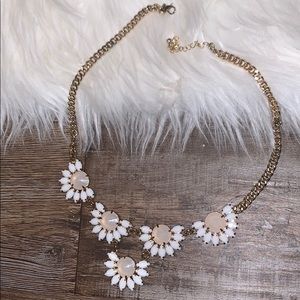 Daisy necklace